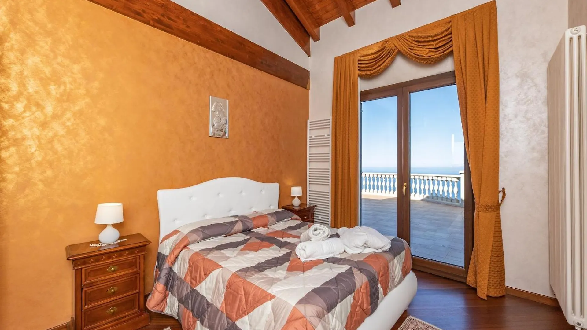 Belvilla By Oyo Divine Holiday Home With Sauna Gioiosa Marea